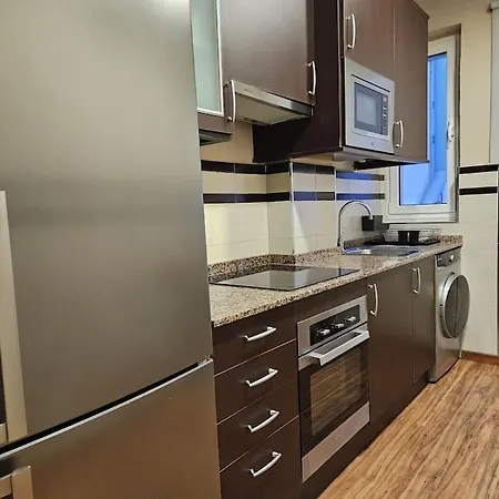 R2R - Apartamento Moderno En La Playa - 135C