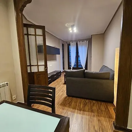 R2R - Apartamento Moderno En La Playa - 135C * Gijón